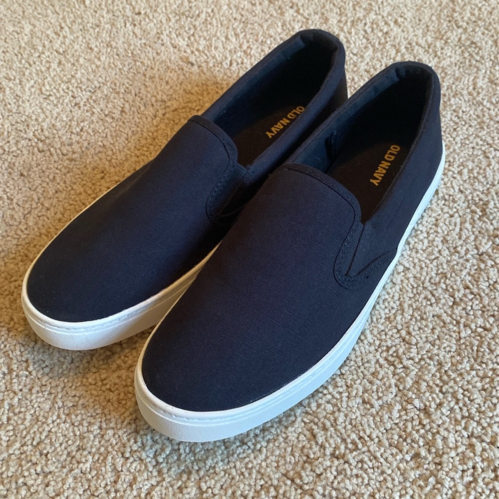 NWOT Old Navy Slip-on Canvas Shoes